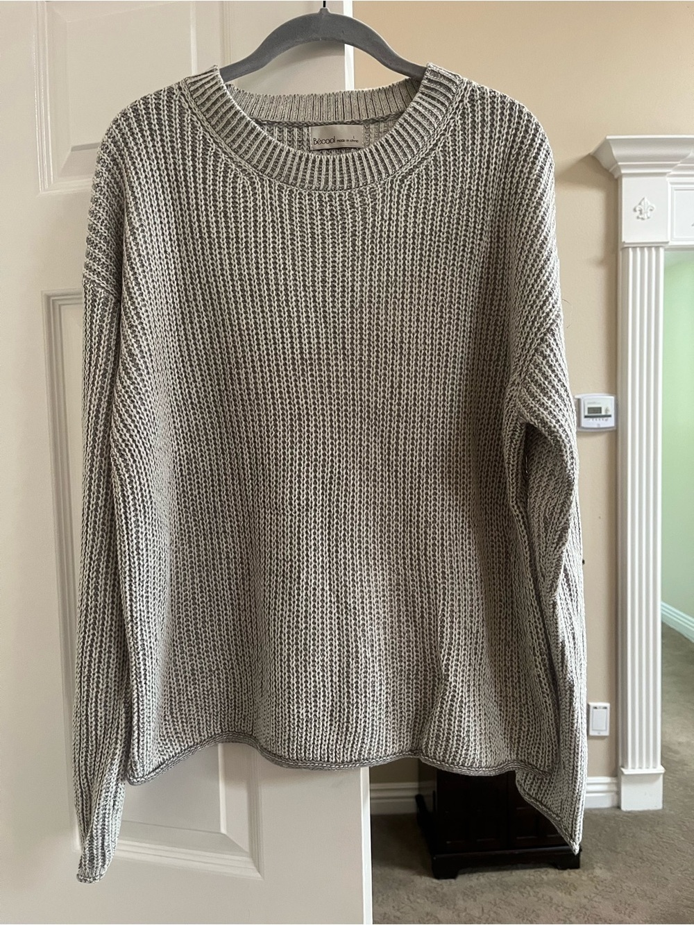 Bécool Two-Tone Knit Crewneck Sweater